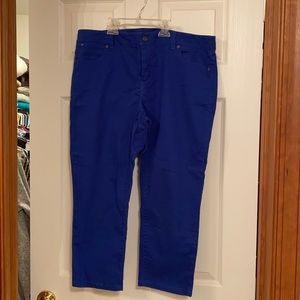 14p slim crop capris